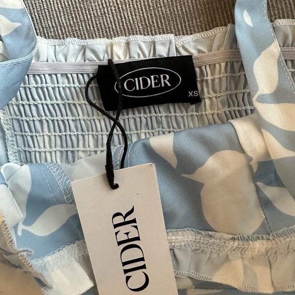 Sundress - Picture 5 of 5